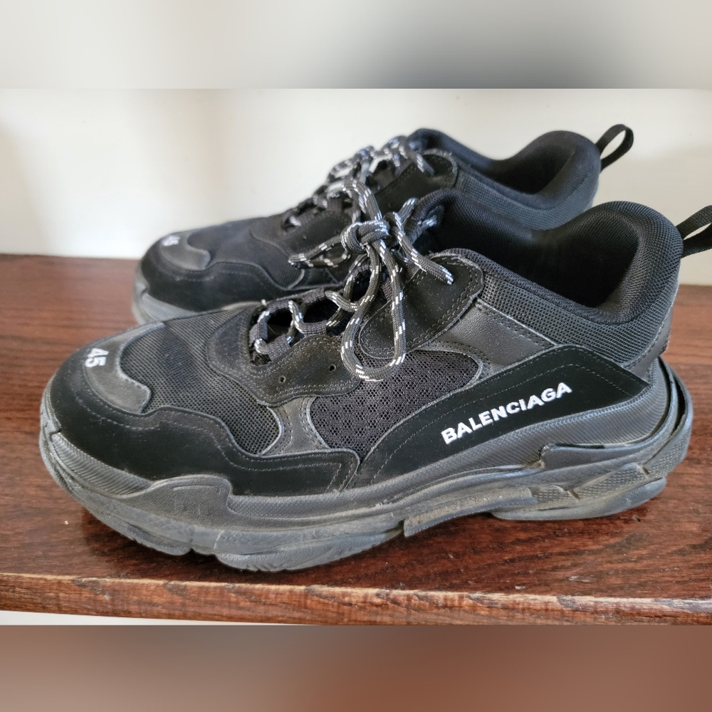 Used Balenciaga Triple S (no box)